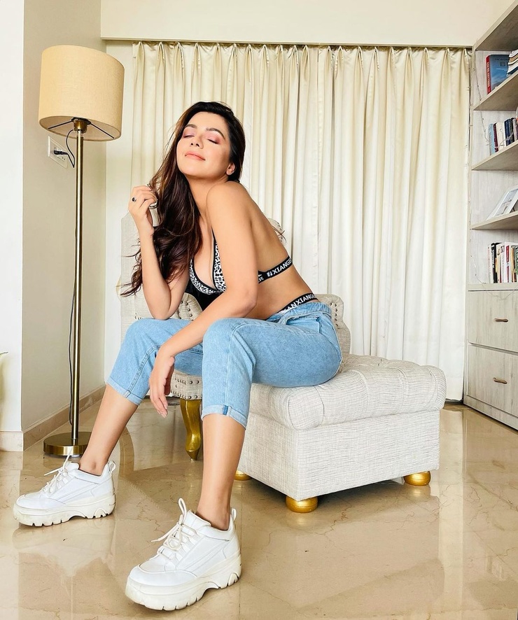 Ruhi Singh