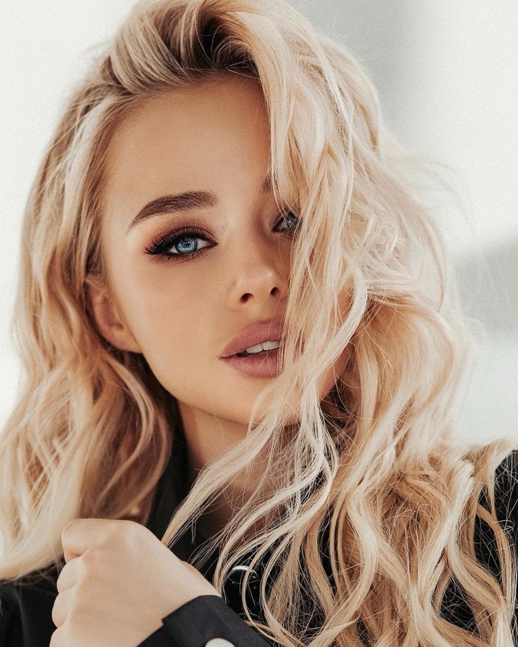 polina lebedeva polina lebedeva