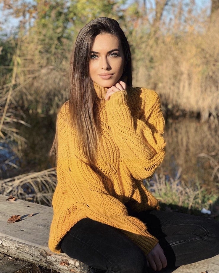 Izabela Ion Izabela Ion