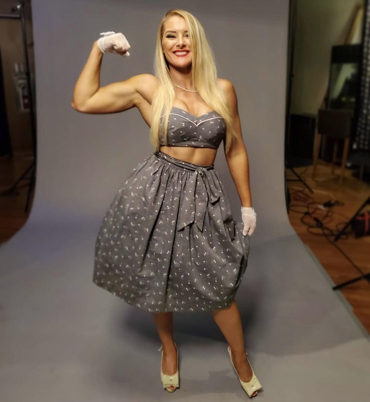 Lacey Evans