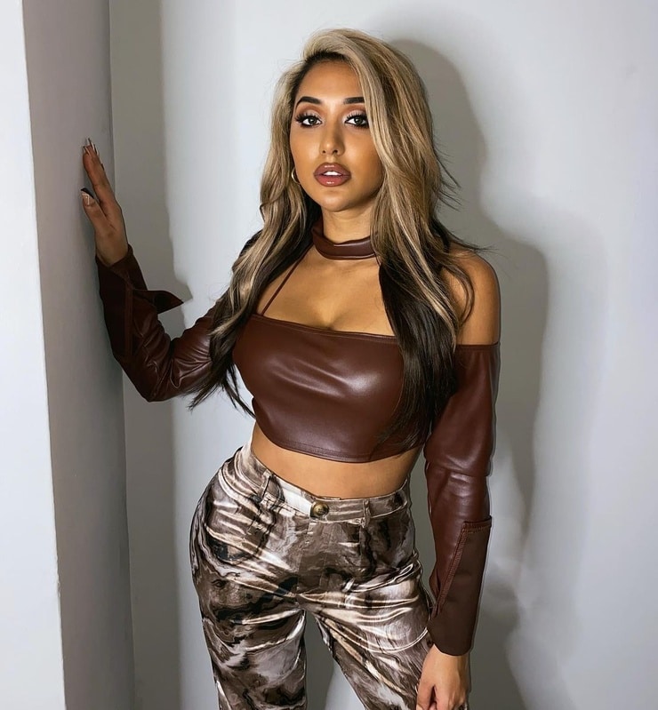 Zahida Allen