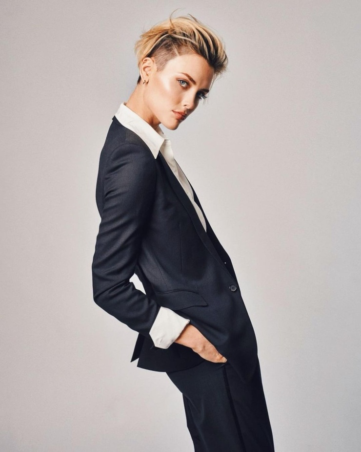 Wallis Day Wallis Day