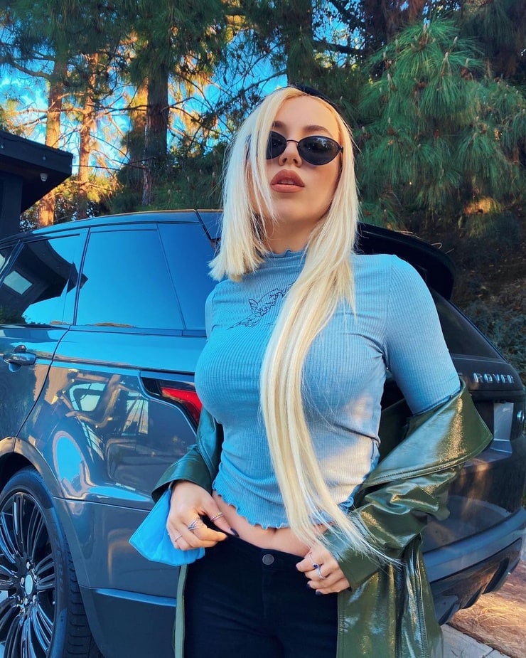 Ava Max