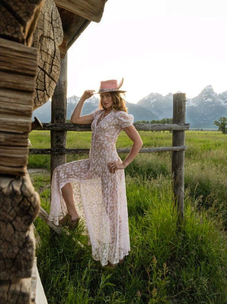 Shantel VanSanten