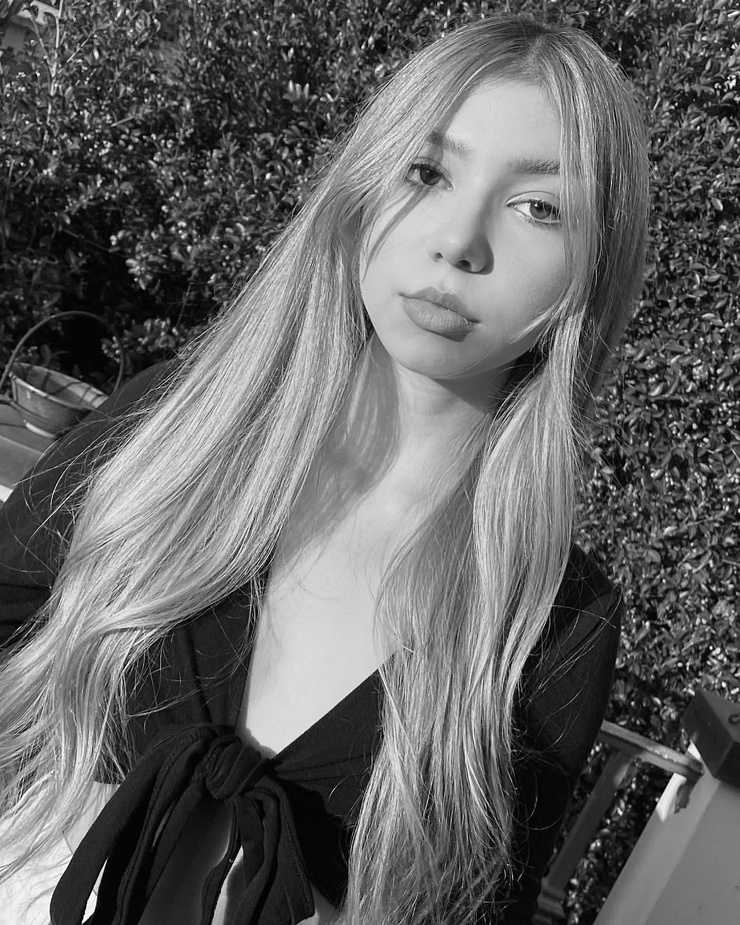 Lulu Lambros