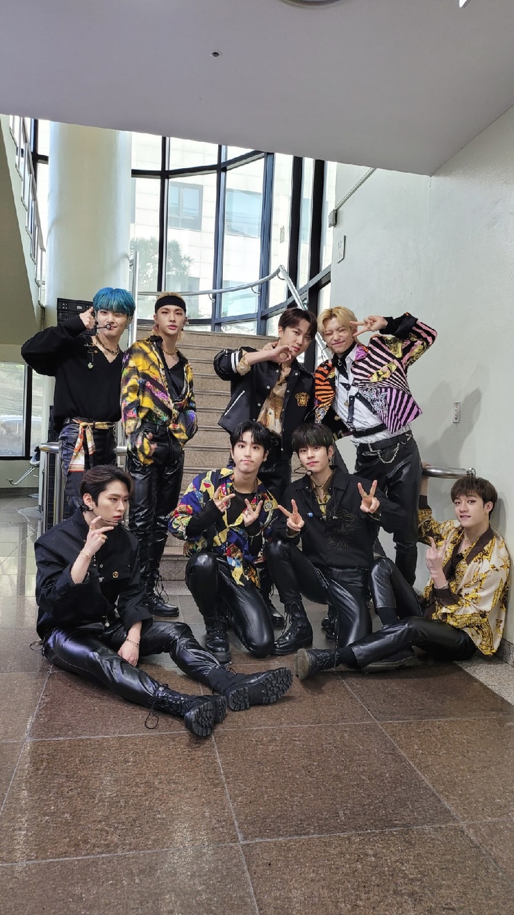 Stray Kids