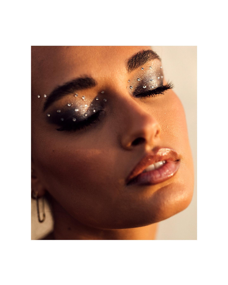 Gizele Oliveira Gizele Oliveira