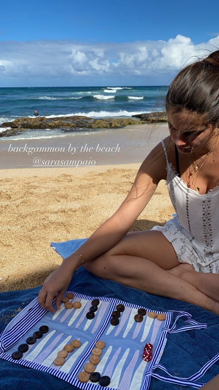 Sara Sampaio Sara Sampaio