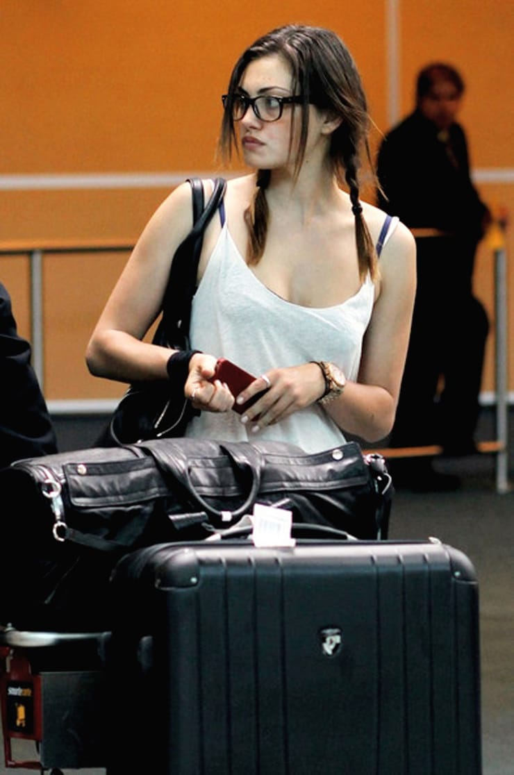 Phoebe Tonkin