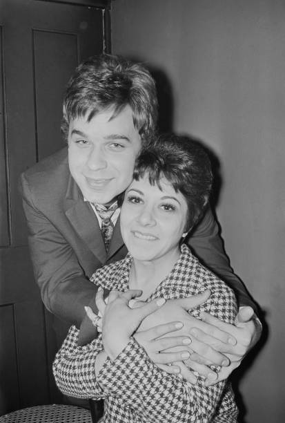 Timi Yuro