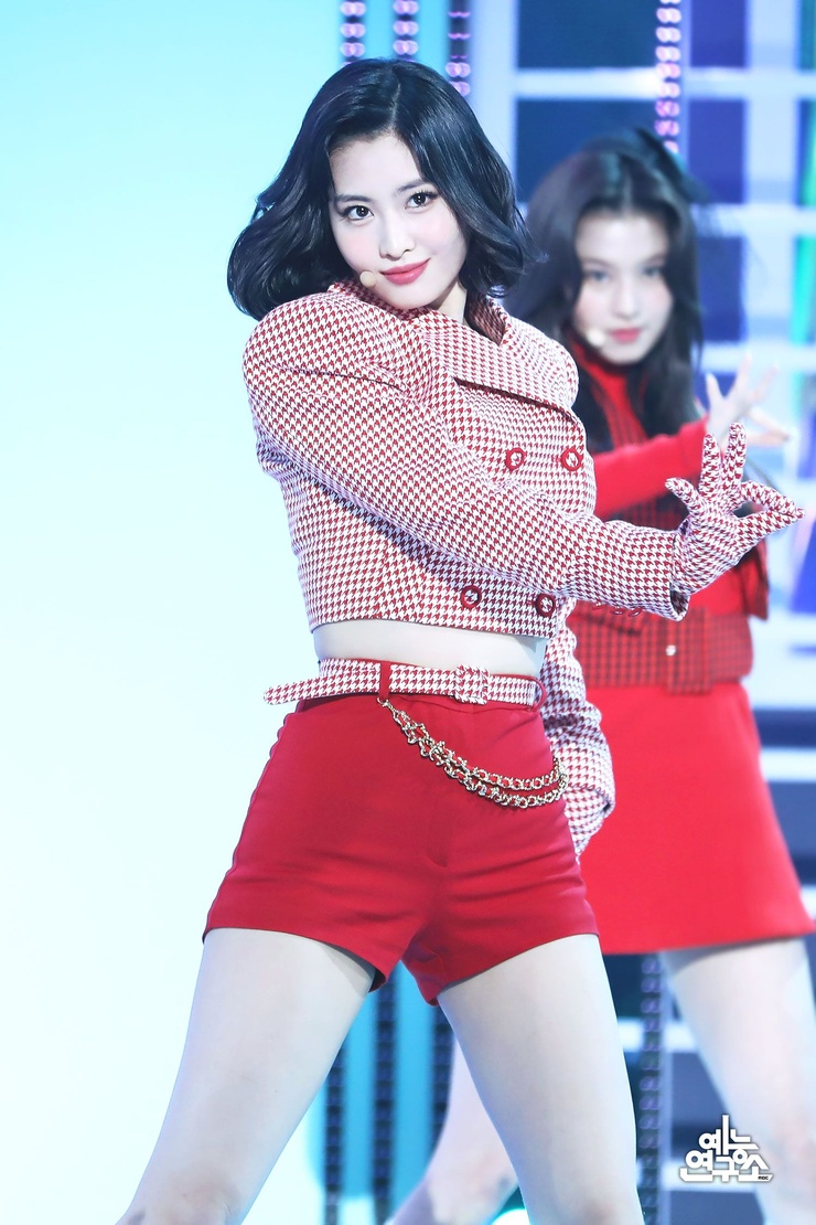 Hirai Momo