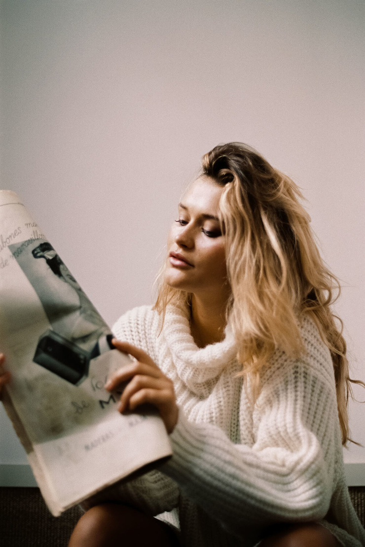 Chloe Lecareux