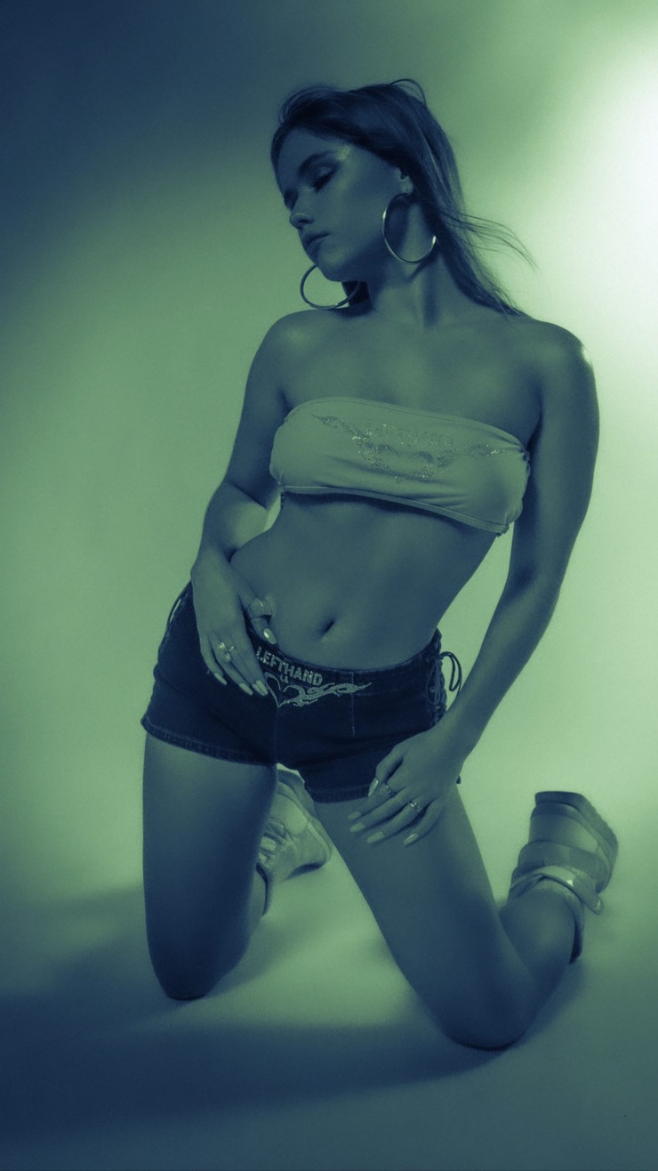 Lexee Smith Lexee Smith