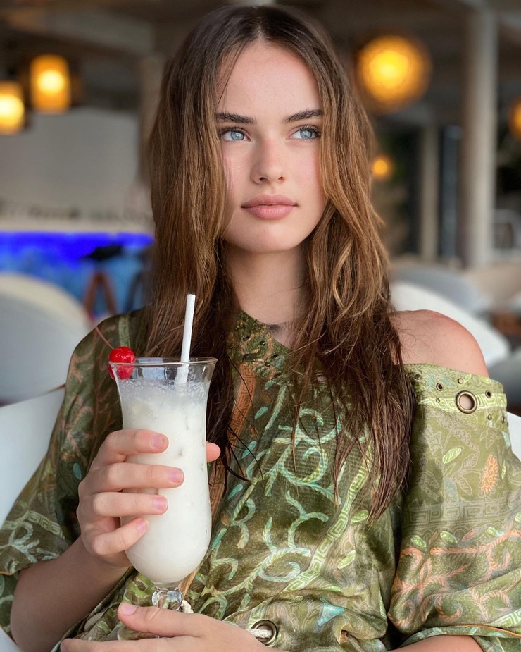 Kristina Pimenova Kristina Pimenova