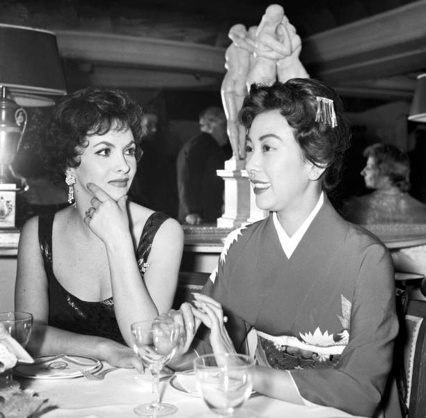 Gina Lollobrigida, Miiko Taka