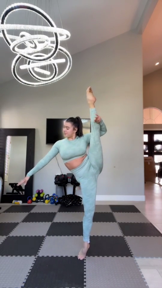 Kalani Hilliker