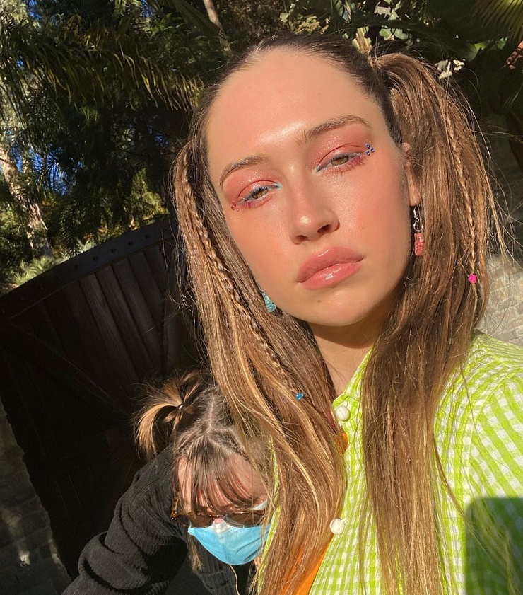 Elsie Hewitt Elsie Hewitt