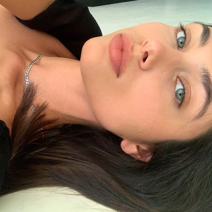 Vika Bronova