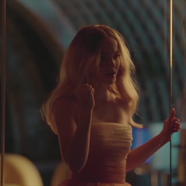 Dove Cameron