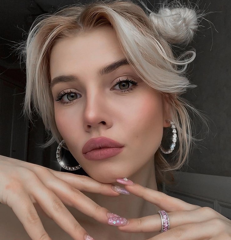 Tatyana Prikmeta Tatyana Prikmeta