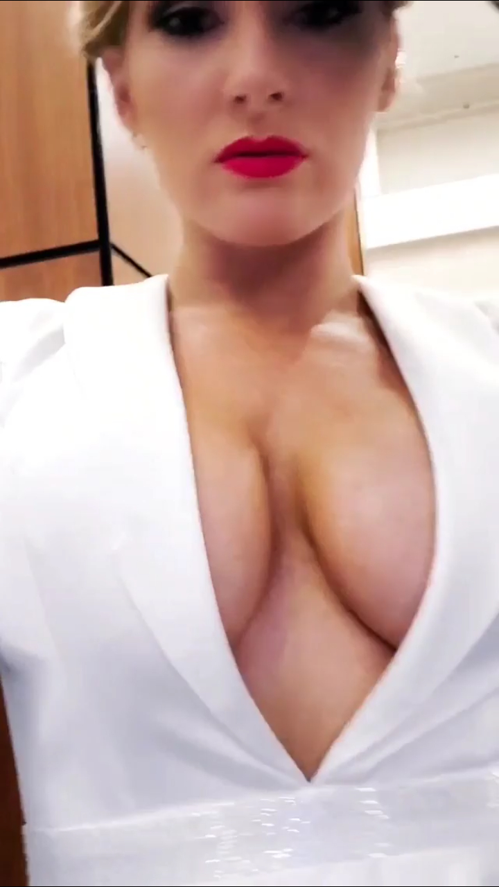 Lacey Evans