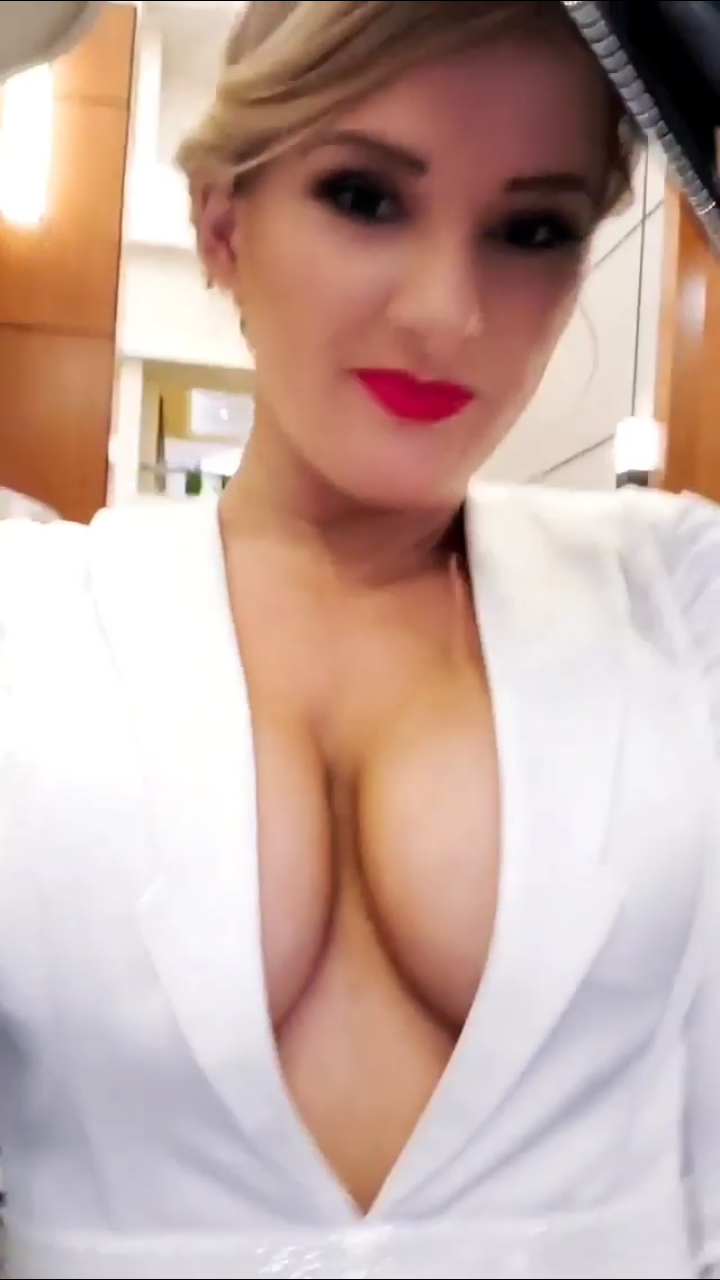 Lacey Evans