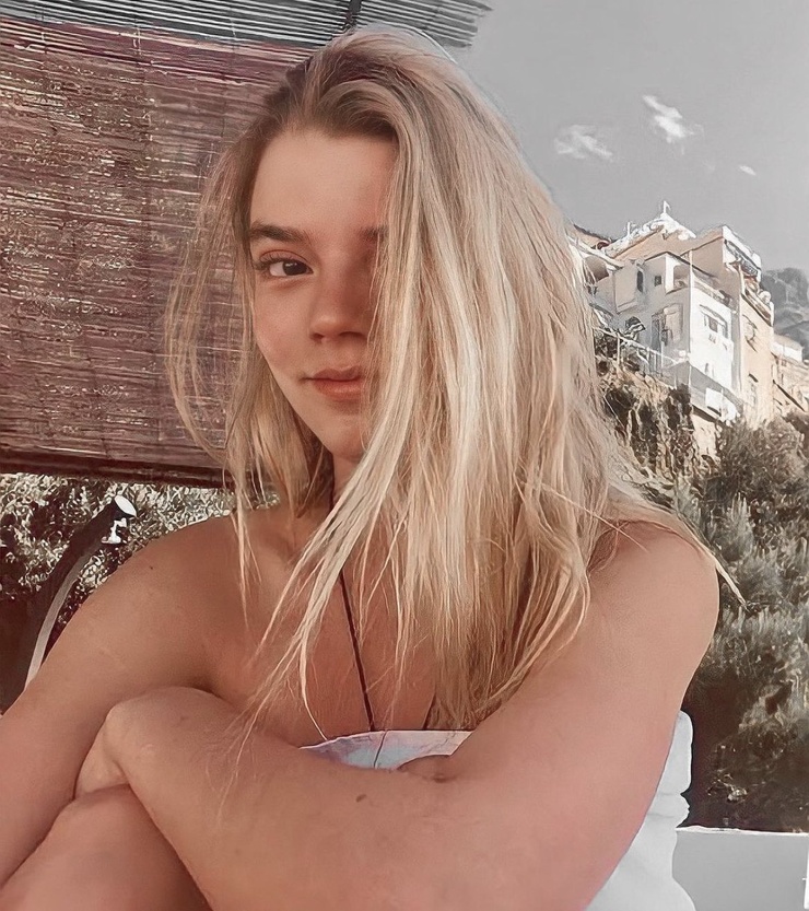 Anya Taylor-Joy Anya Taylor-Joy