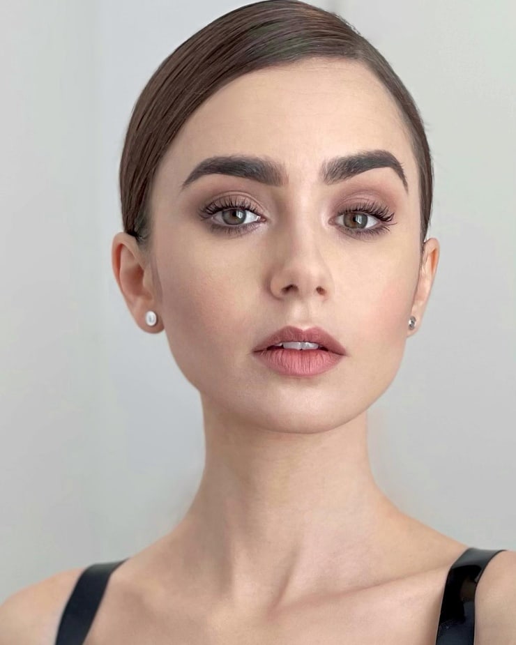 Lily Collins