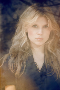 Clémence Poésy