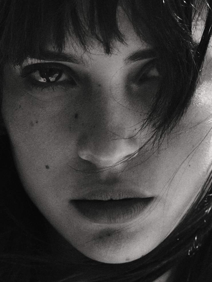 Adria Arjona Adria Arjona