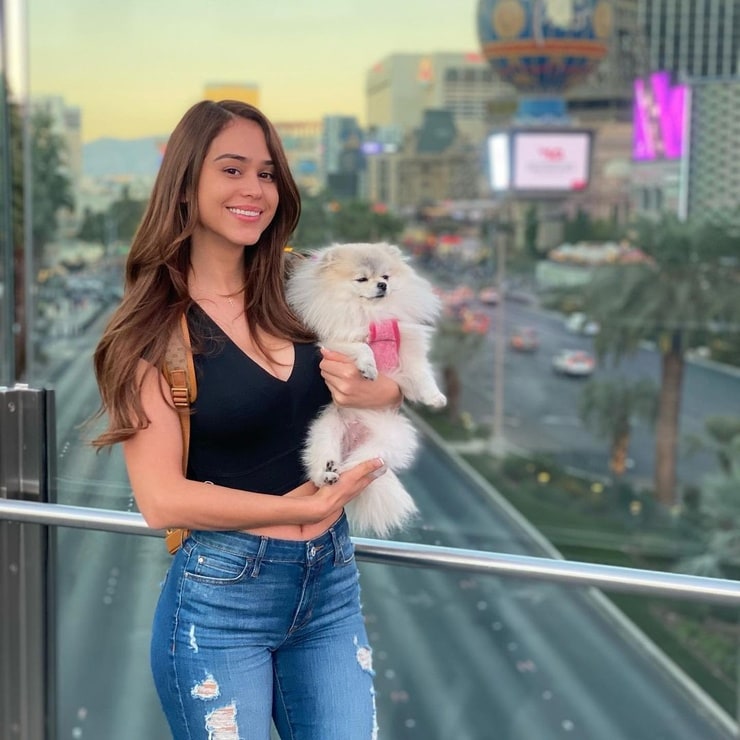 Yanet Garcia