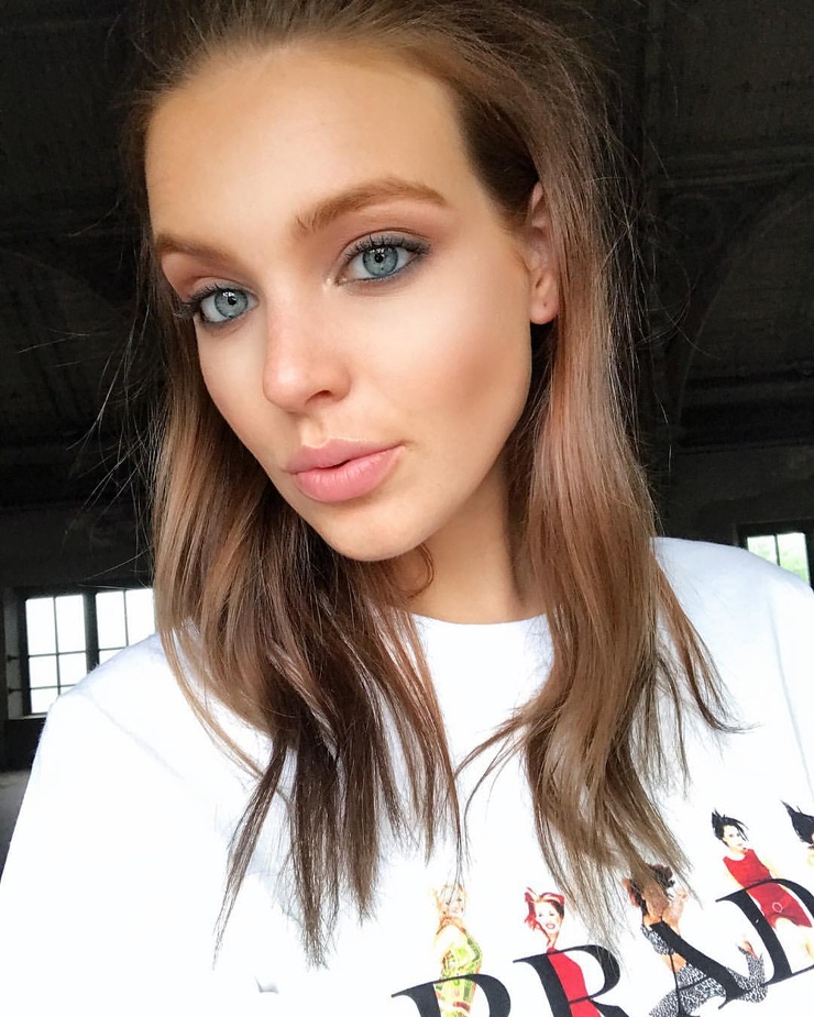 Anna Arendshorst Anna Arendshorst