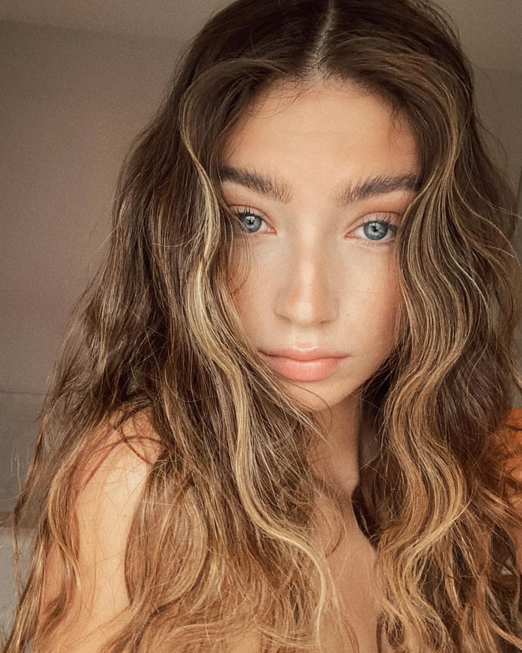Lorena RAE Lorena RAE