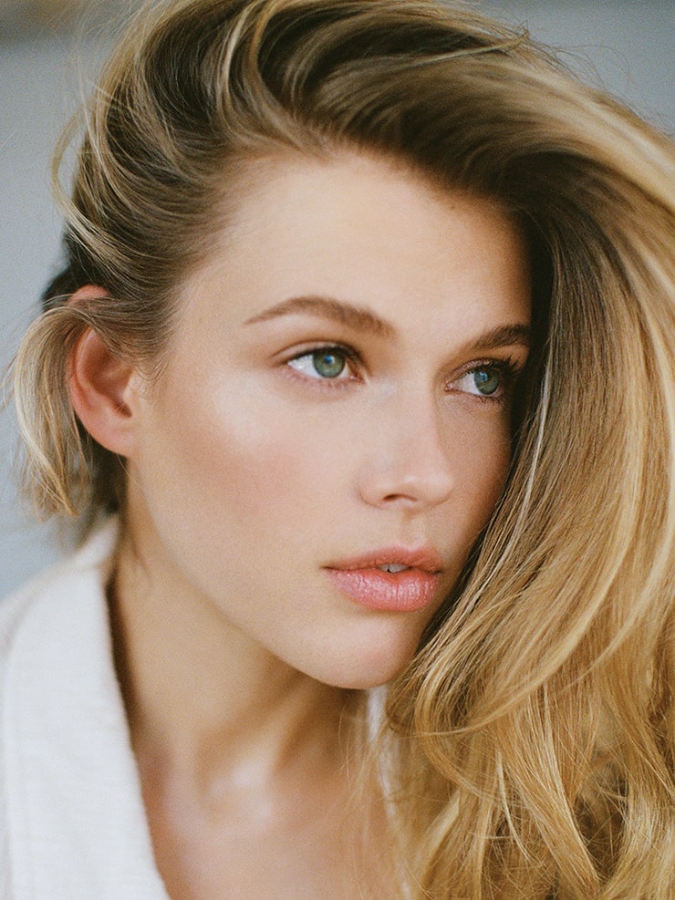 Victoria Lee Victoria Lee