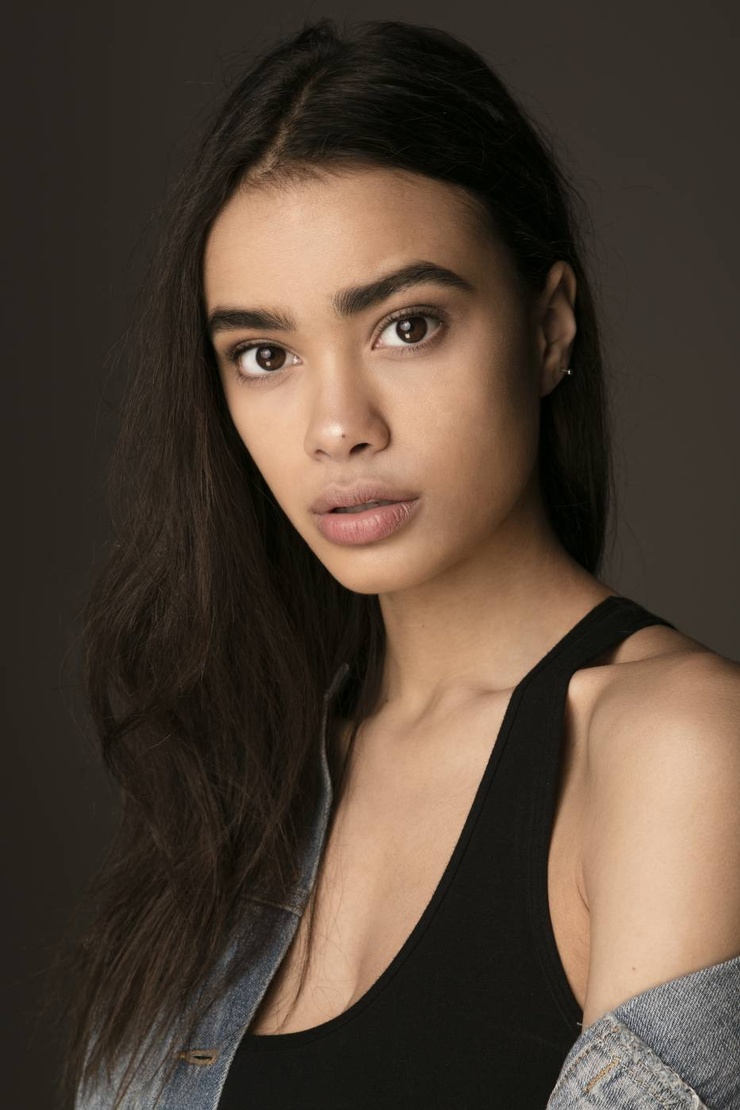 Aine Noelle Aine Noelle