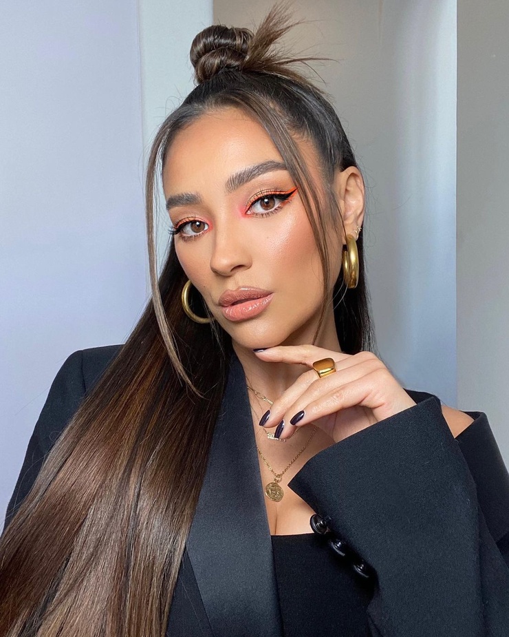 Shay Mitchell Shay Mitchell