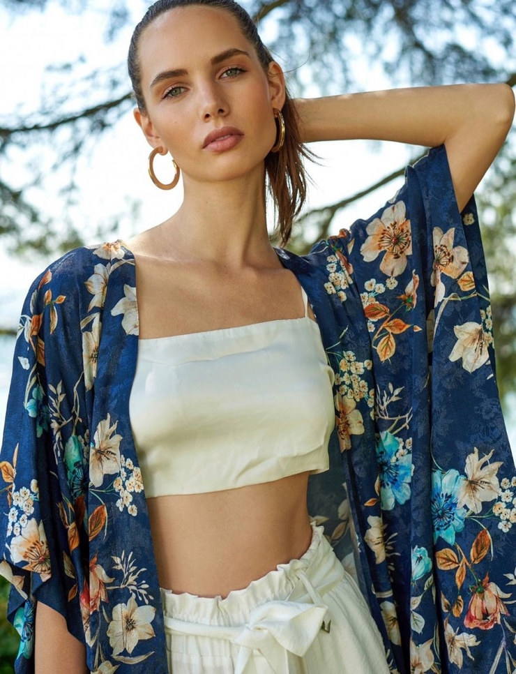 Angelika Vorat Angelika Vorat