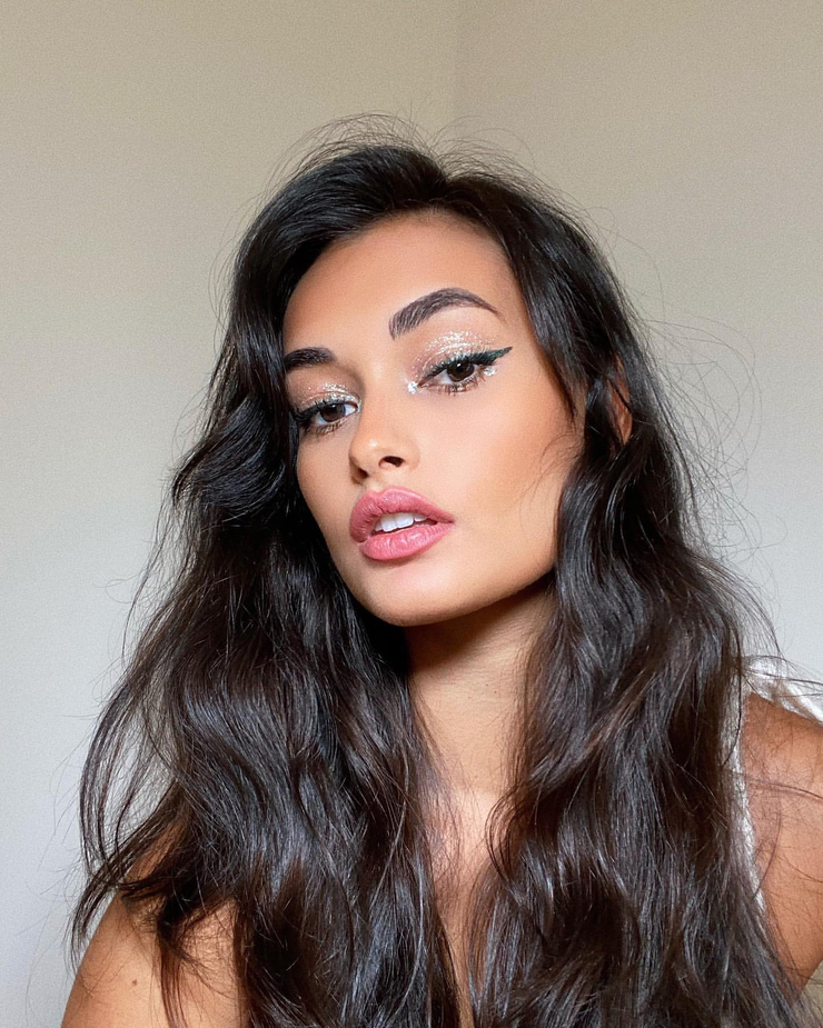 Gizele Oliveira Gizele Oliveira