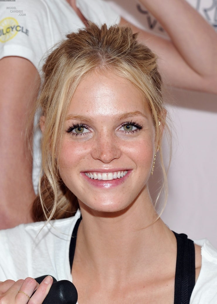 Picture of Erin Heatherton