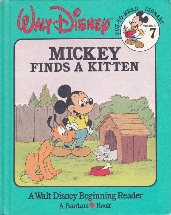 Mickey Finds a Kitten (Walt Disney Fun-To-Read Library Volume 7)