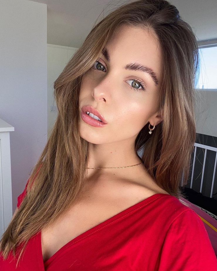 Carmella Rose Carmella Rose