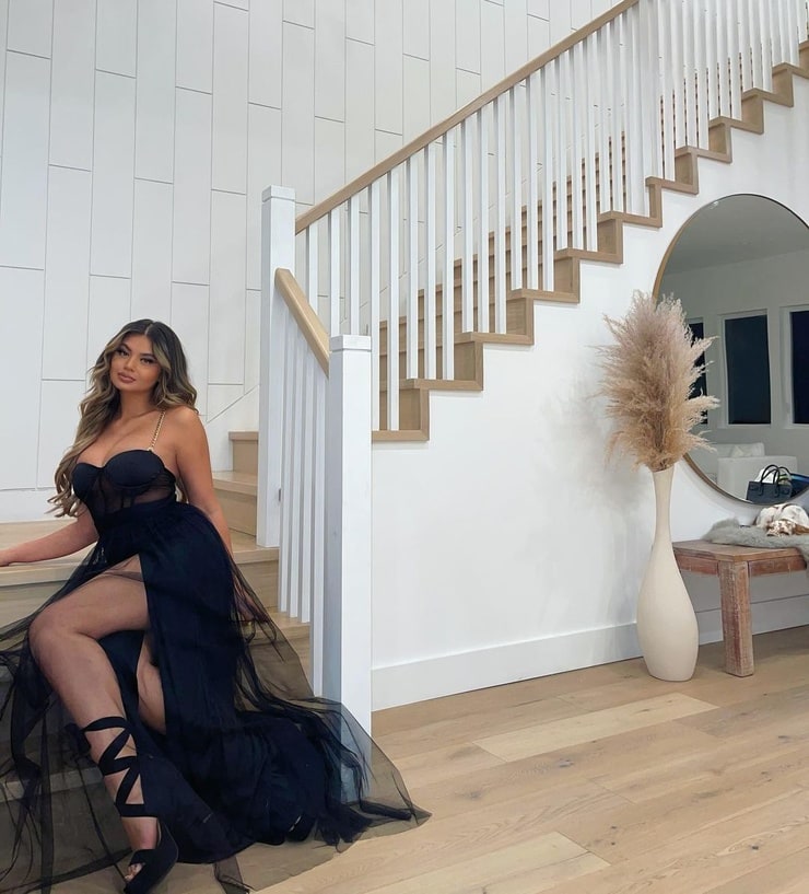 Sofia Jamora Sofia Jamora