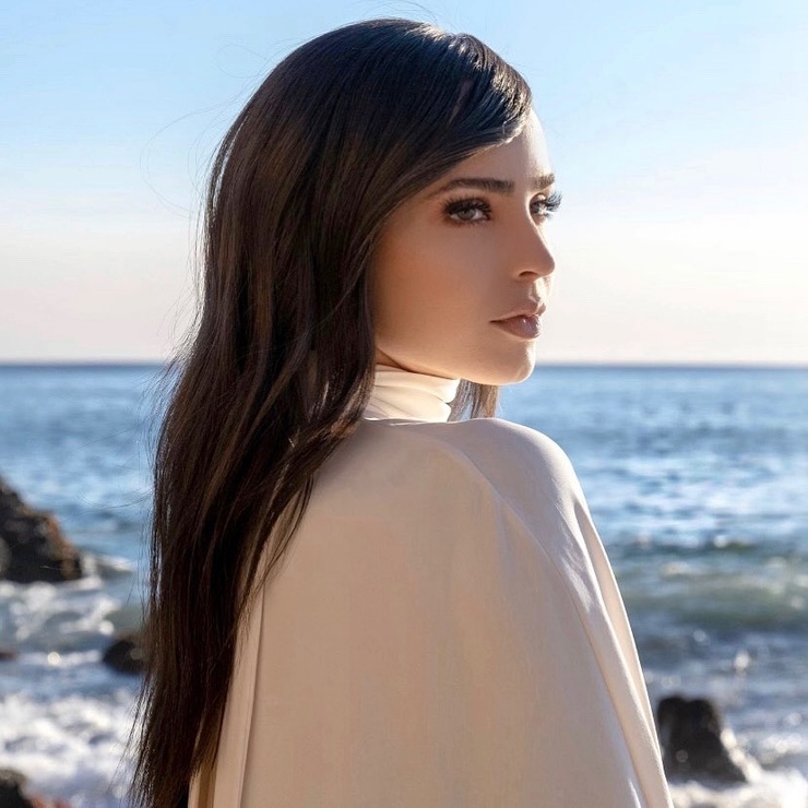 Sofia Carson