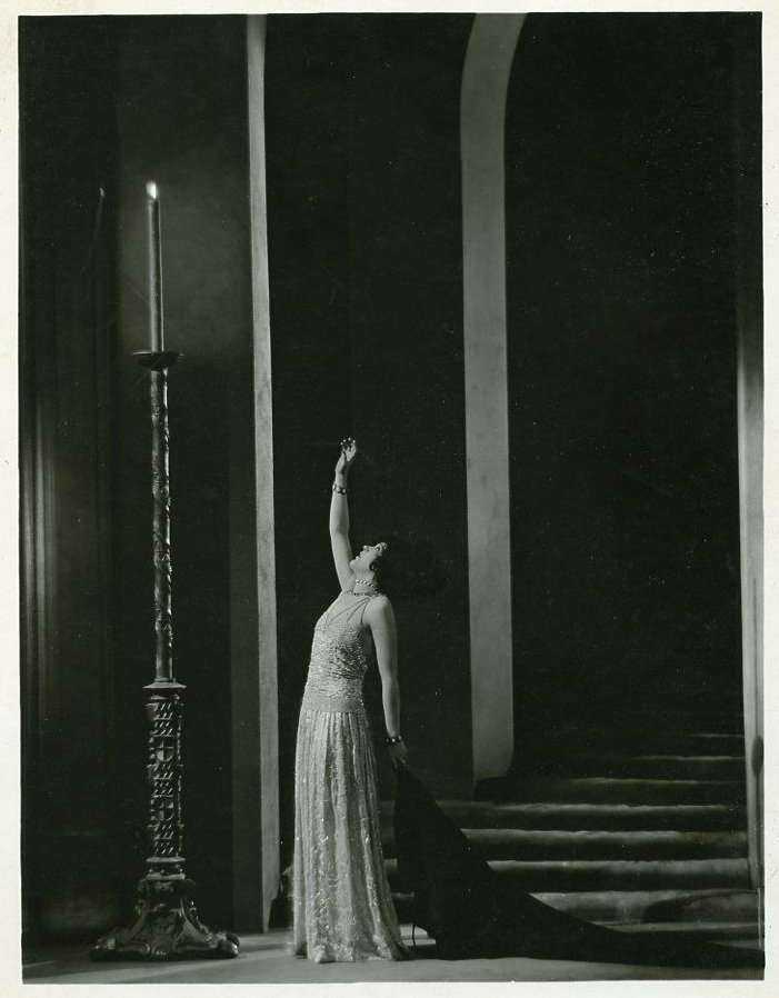 Mae Murray