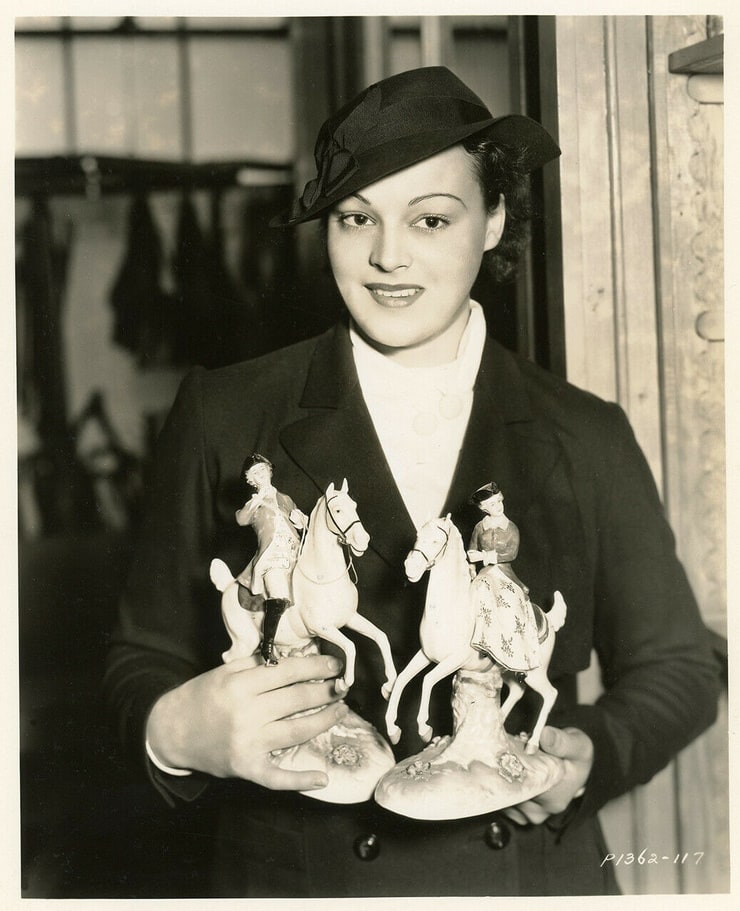 Katherine DeMille