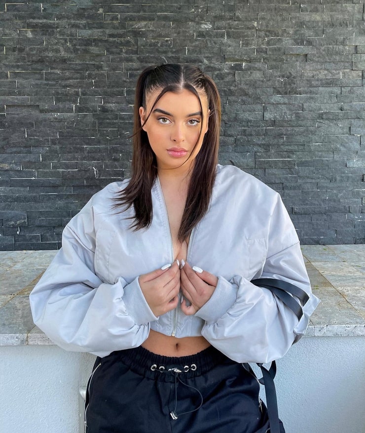 Kalani Hilliker