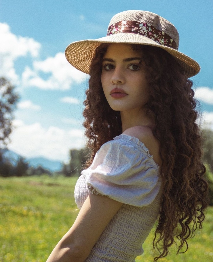 Mellany Barros