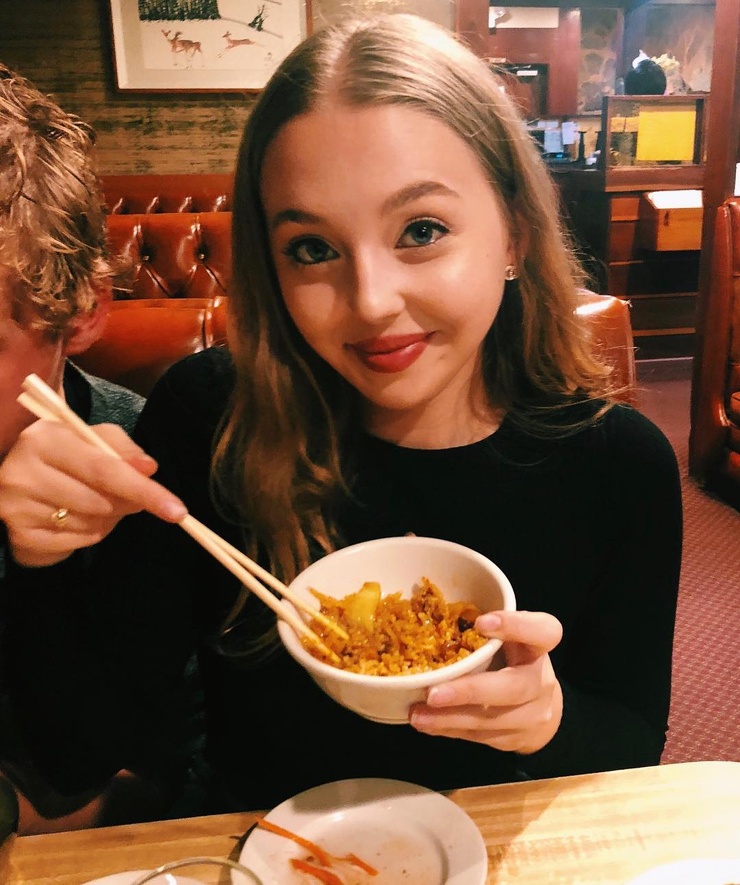 Lily Rosenthal