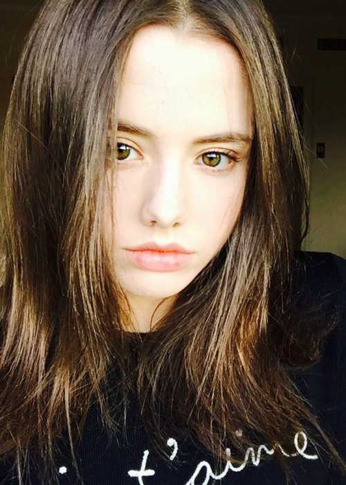 Picture of Lily Mo Sheen