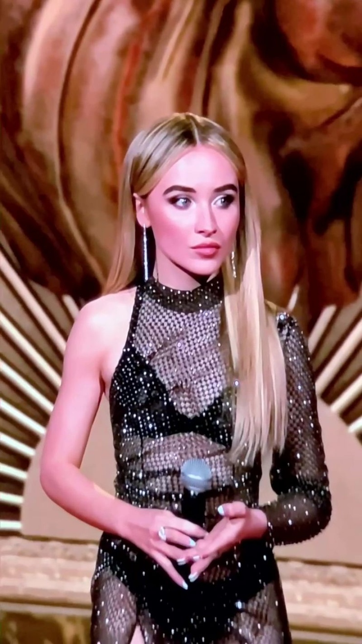 Sabrina Carpenter Sabrina Carpenter